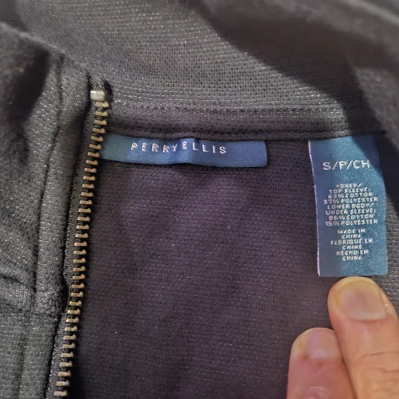 💥Sale💥Perry Ellis Women's Black 1/4 Zip Pullover Sweater - Picture 5 of 6